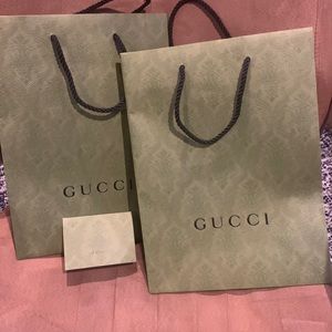 Gucci green shopping bags
